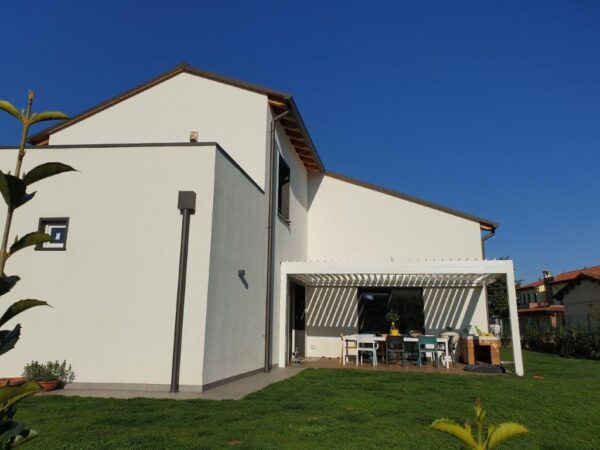 PERGOLA BIOCLIMATICA