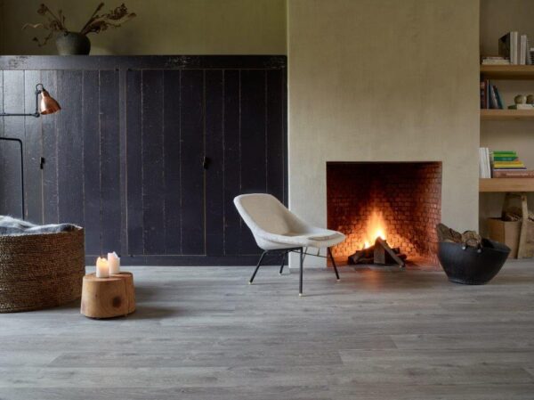 Grace-Greige-No-Skirting-RSH PAVIMENTO SPIRIT BY WOODCO