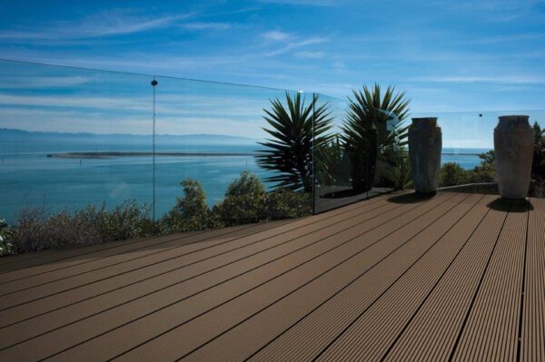 PAVIMENTO DECKING WPC SKEMA