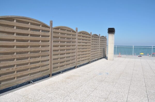 PANNELLO FRANGIVENTO AD ARCO