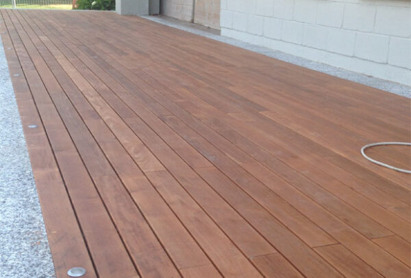 PAVIMENTO DA ESTERNO IN TEAK